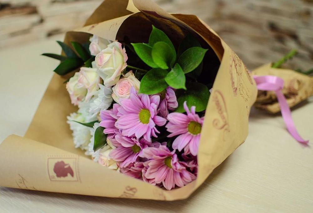 Букет цветов из: Розы и Хризантемы в Рощино Ставропольского края