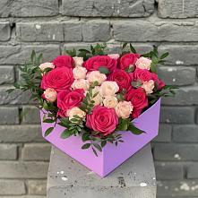 Цветочная композиция из Розы в коробке в Рощино Ставропольского края