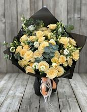 Букет цветов из:  Розы и Лизиантусы в Рощино Ставропольского края