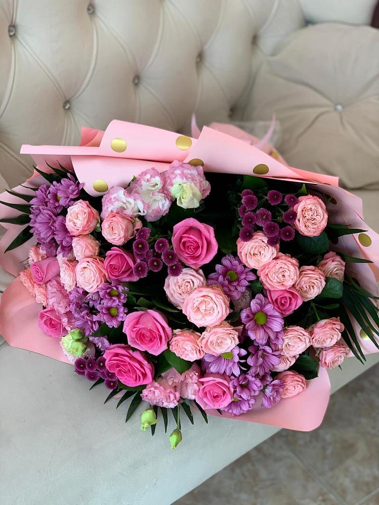 Букет цветов из: Хризантемы, Розы и Лизиантусы в Рощино Ставропольского края