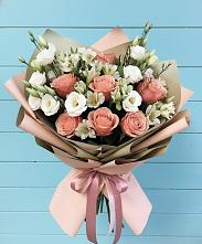 Букет цветов из:  Розы, Альстромерии и Лизиантусы в Рощино Ставропольского края
