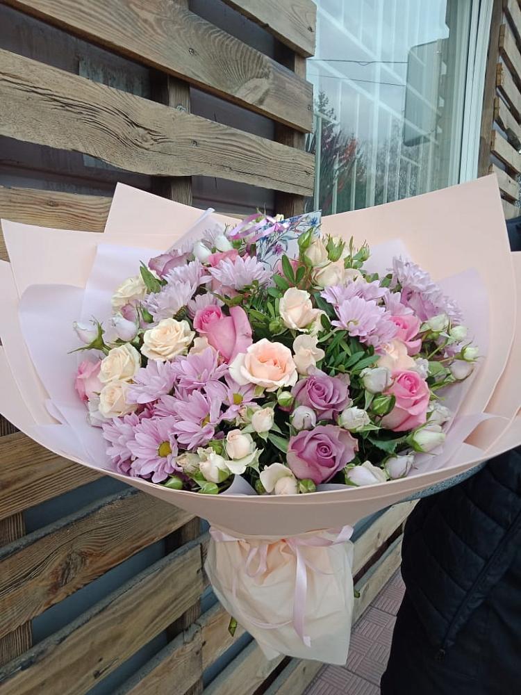 Букет цветов из: Розы и Хризантемы в Рощино Ставропольского края