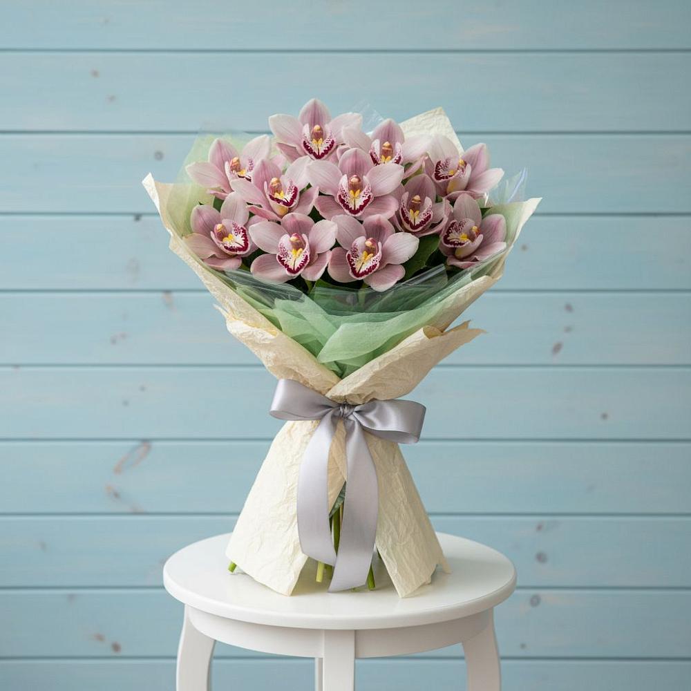 Букет цветов из: Орхидеи и Розы в Рощино Ставропольского края