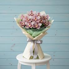 Букет цветов из:  Орхидеи и Розы в Рощино Ставропольского края