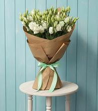 Букет цветов из:  Лизиантусы в Рощино Ставропольского края