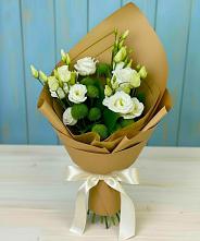 Букет цветов из:  Хризантемы и Лизиантусы в Рощино Ставропольского края