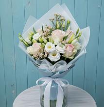 Букет цветов из:  Розы и Лизиантусы в Рощино Ставропольского края