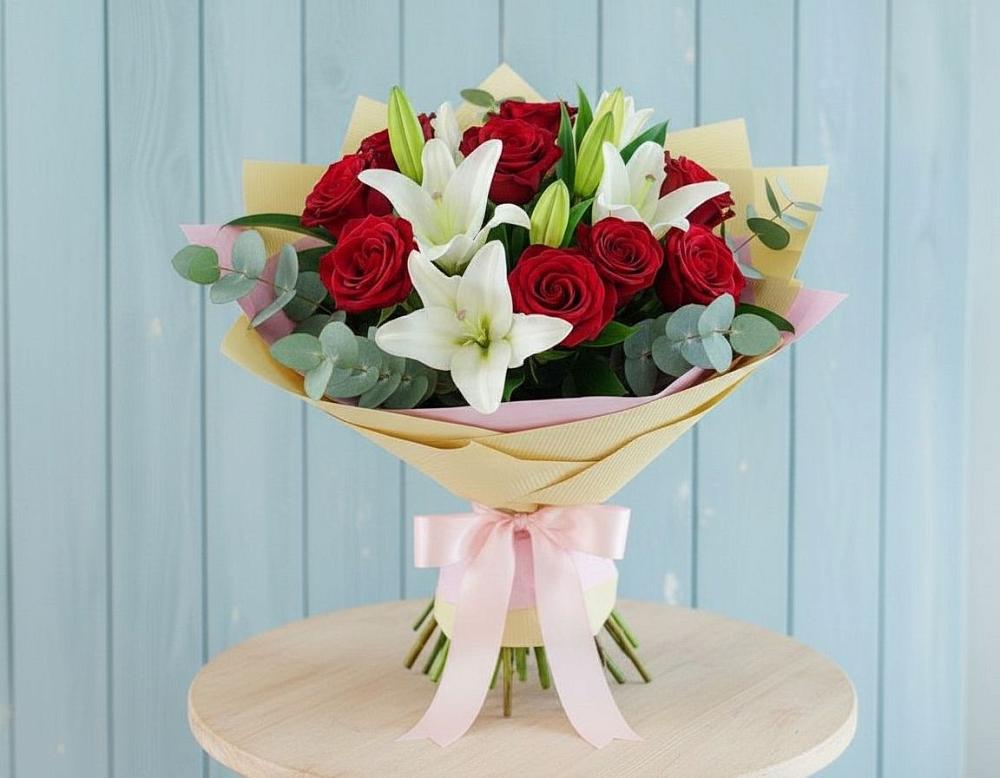Букет цветов из: Лилии и Розы в Рощино Ставропольского края